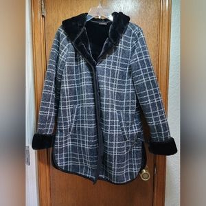 Ike Behar Gray Coat w/ Soft Lining Size Medium